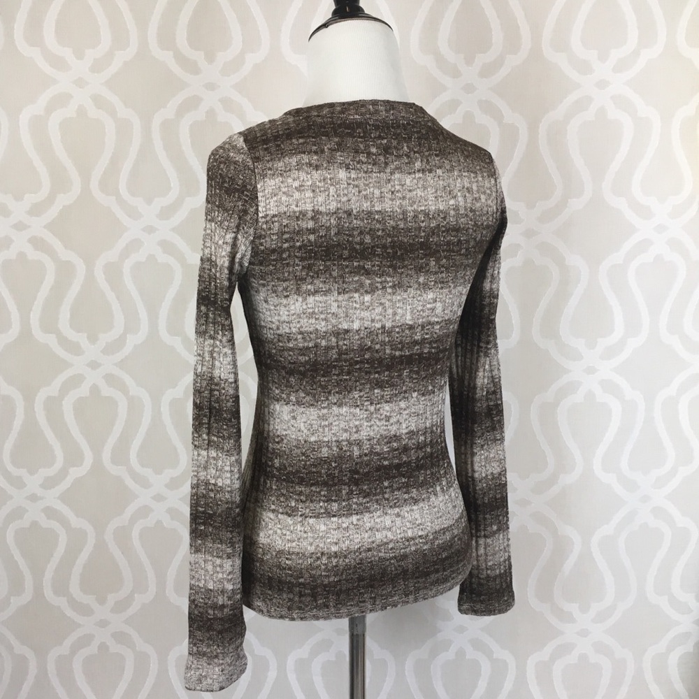 Woodland Browns Fitted Knit Sweater - Picture 7 of 7